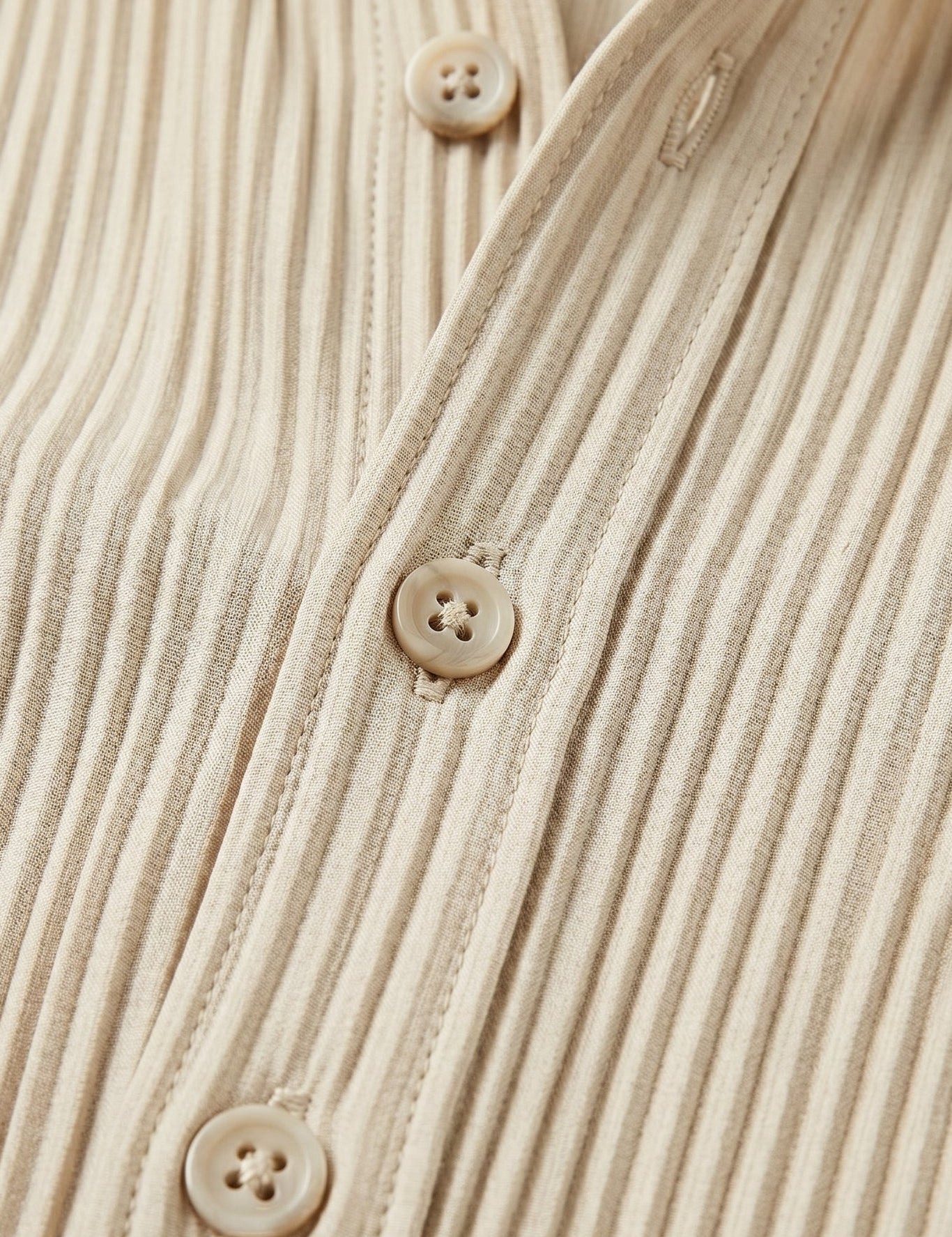 Sorento - Cream beige men’s pleated long sleeve button-up shirt - top fabric detail