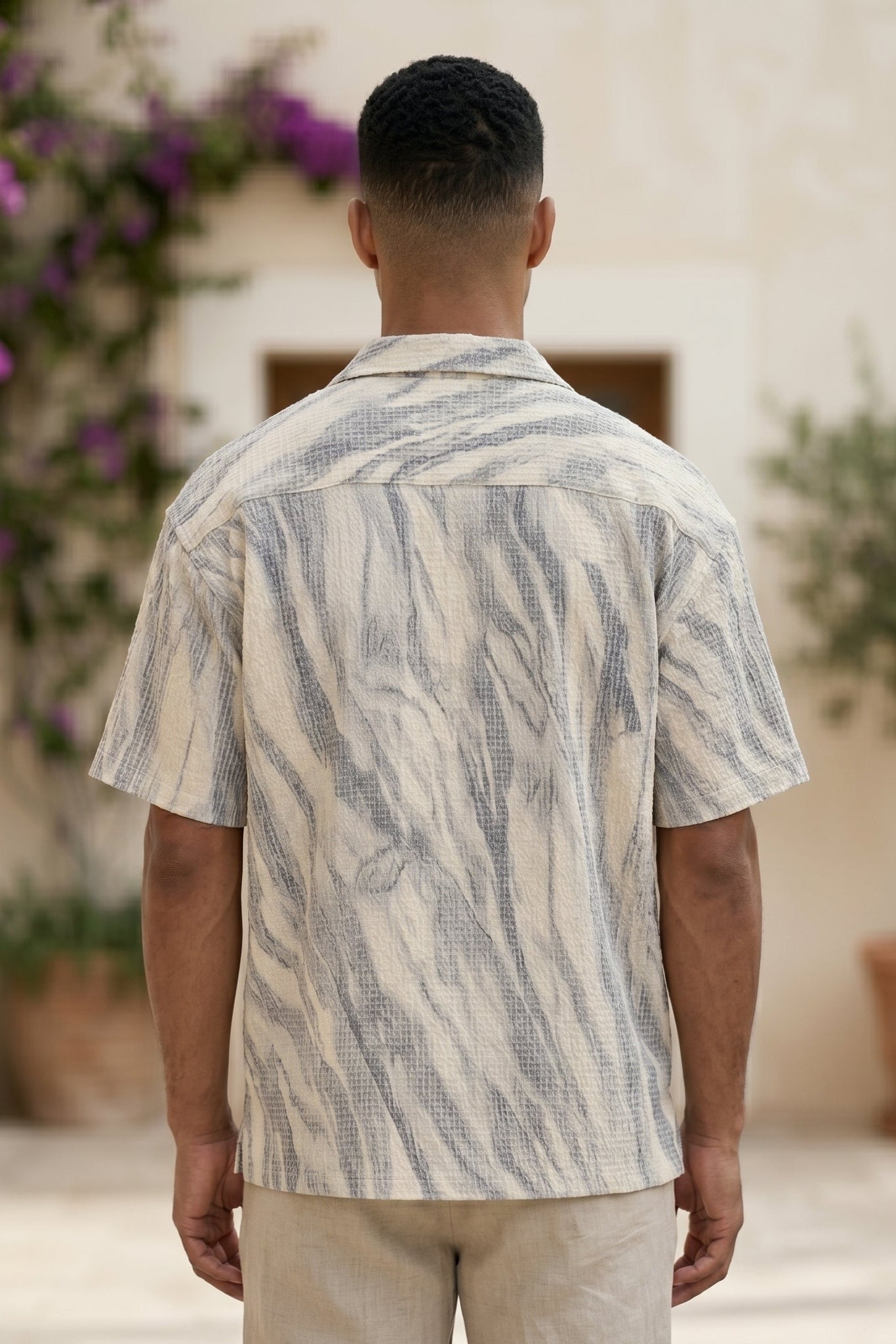 Top back - White grey abstract men’s textured short sleeve button-up shirt