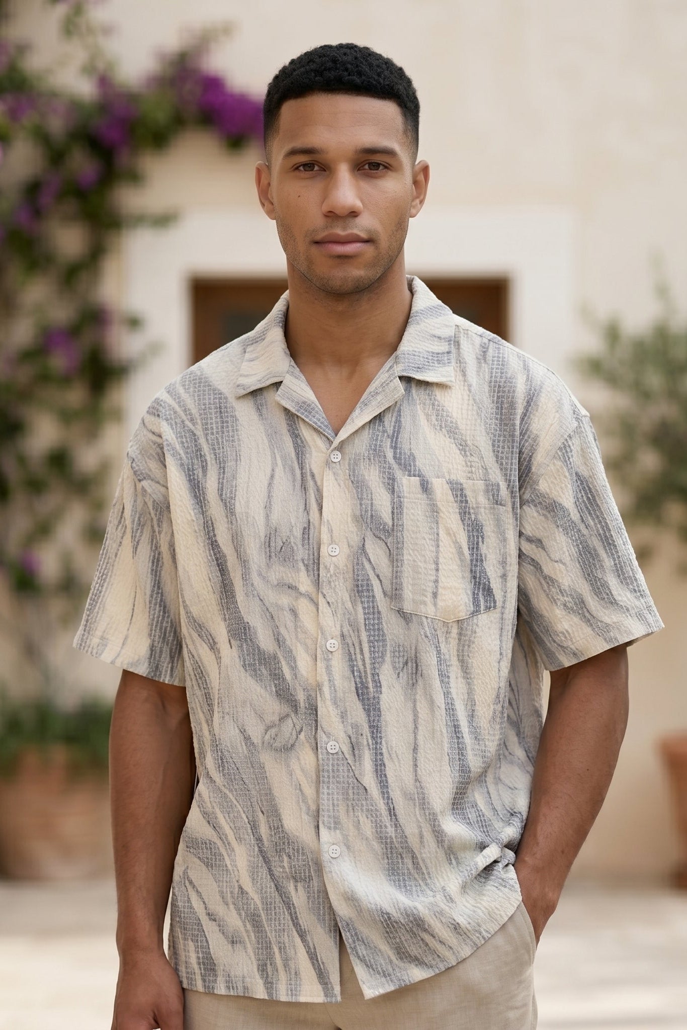 Upper body - White grey abstract men’s textured short sleeve button-up shirt
