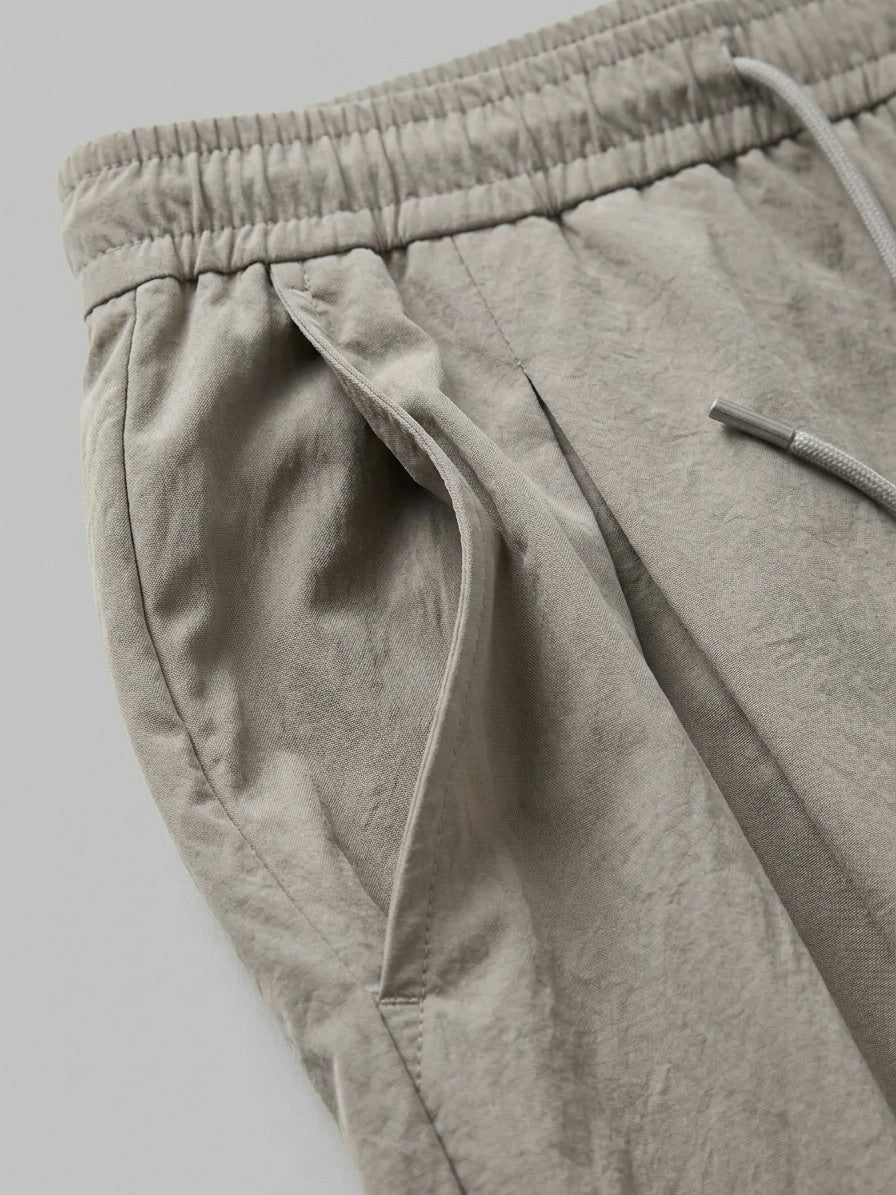 Amantea Men's Pleated Crinkle Barrel-Leg Pants — gray — detail-collar
