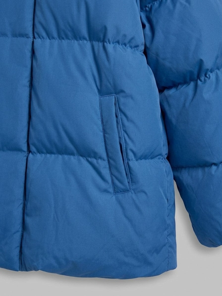 Atessa Women's Oversized Hooded Puffer Jacket — cobaltblue — detail-collar