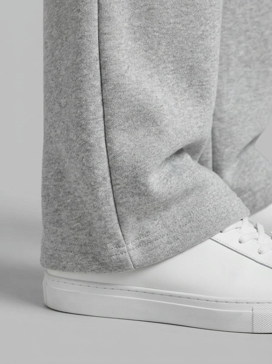 Atrani Men's Contrast-Cord Straight-Leg Sweatpants — lightgray — detail-collar