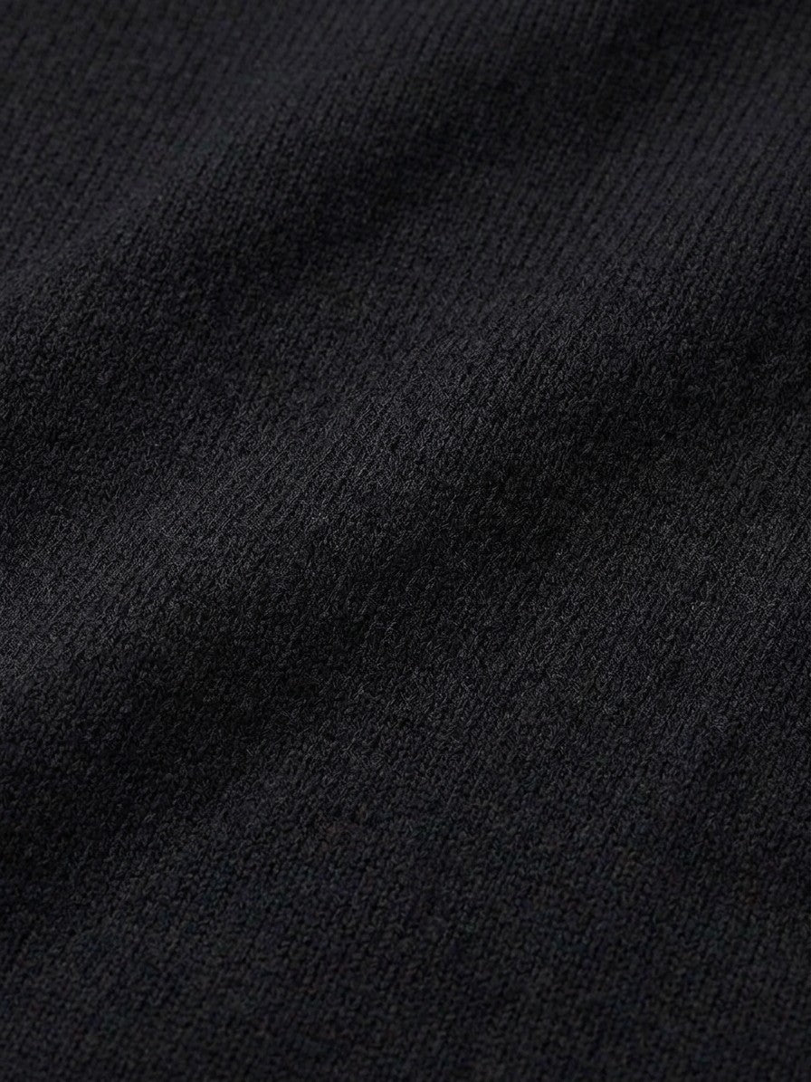 Fiesole Men's Fine-Knit Sweater — black — detail
