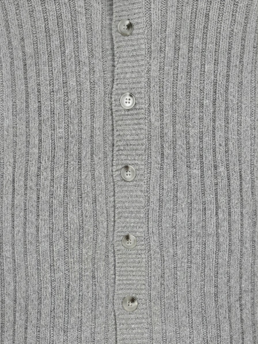 Livorno Men's Chunky Ribbed Cardigan — gray — detail-collar