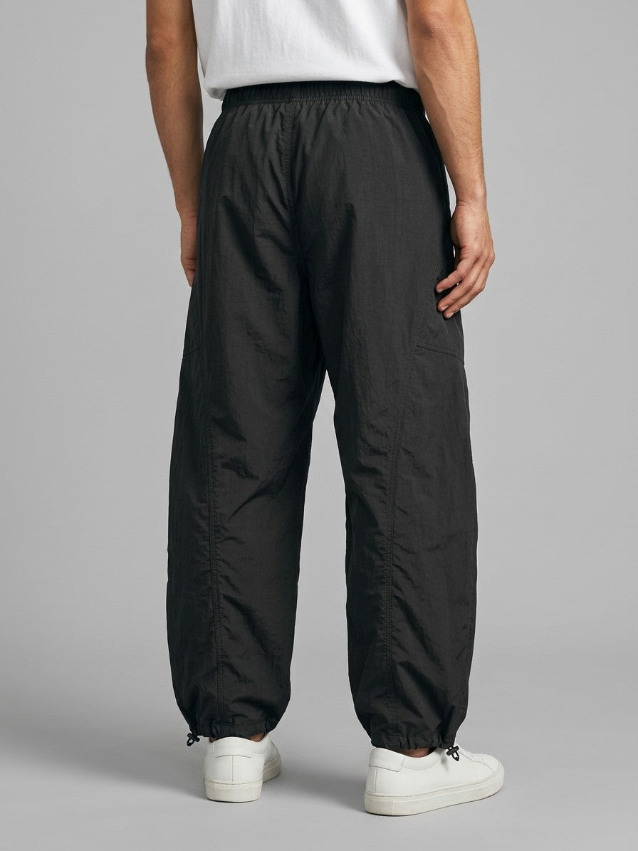 Sezze Men's Curved Barrel-Leg Cargo Pants — black — back