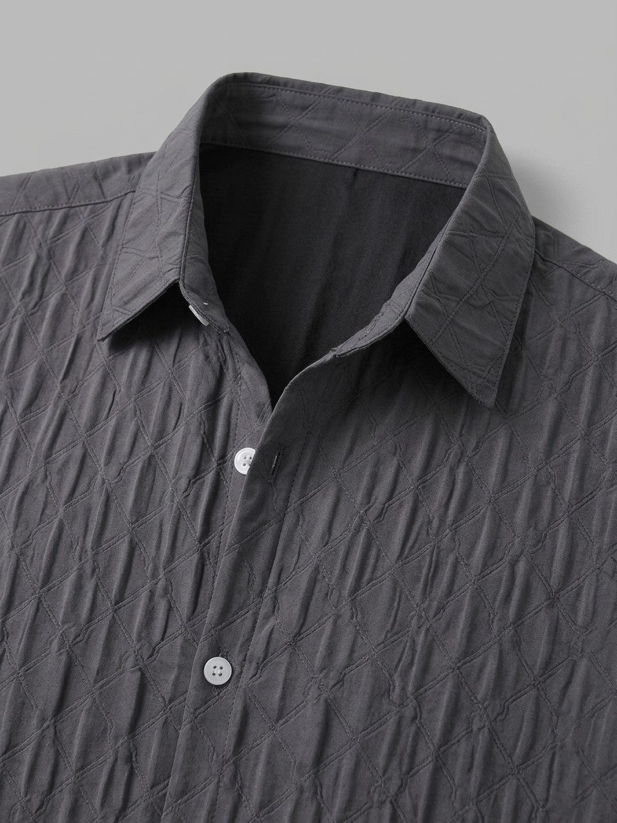 Verona Men's Embossed Long Sleeve Shirt — charcoalgrey — detail-collar